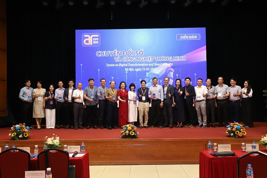 Doanh nghiệp “giải mã” tương lai tại Diễn đàn Chuyển đổi số và Công nghiệp thông minh